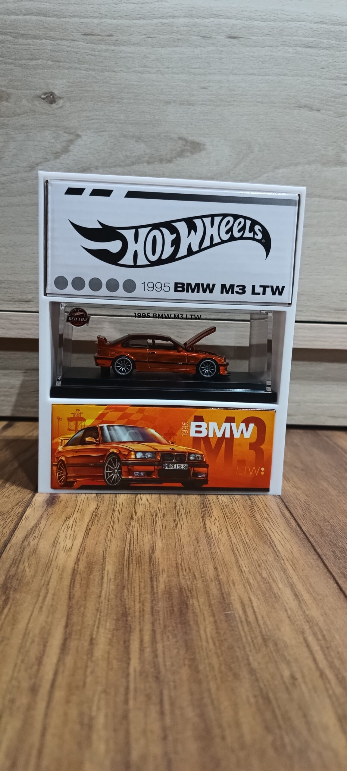 Stojak na Hot Wheels RLC