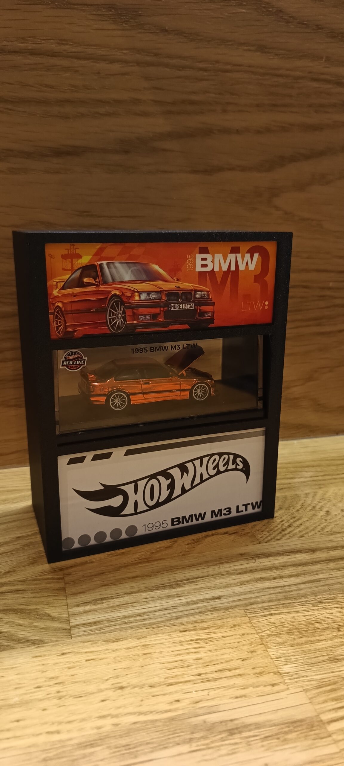 Stojak na Hot Wheels RLC